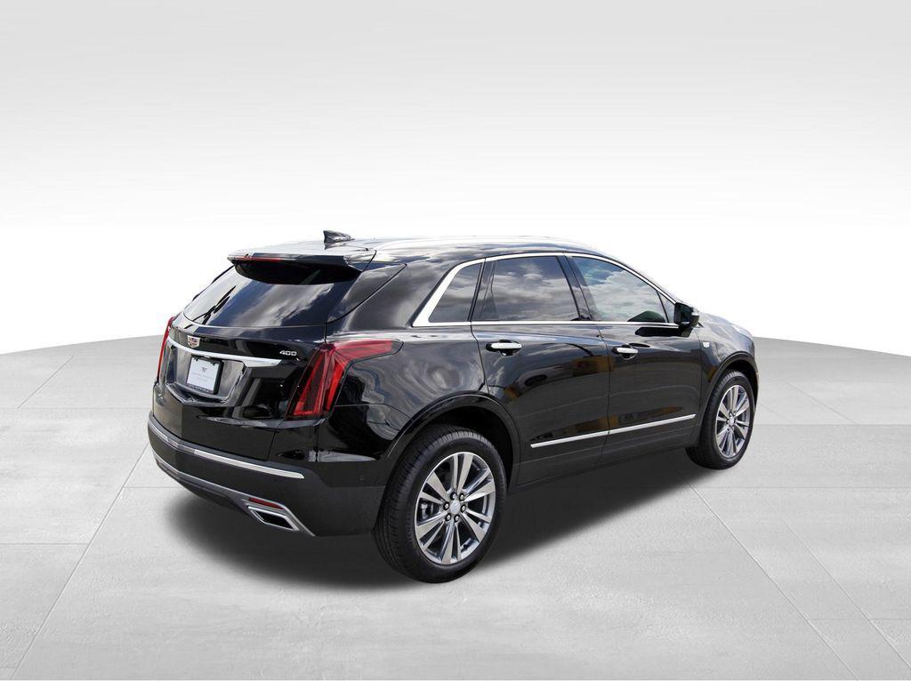 new 2025 Cadillac XT5 car, priced at $55,690