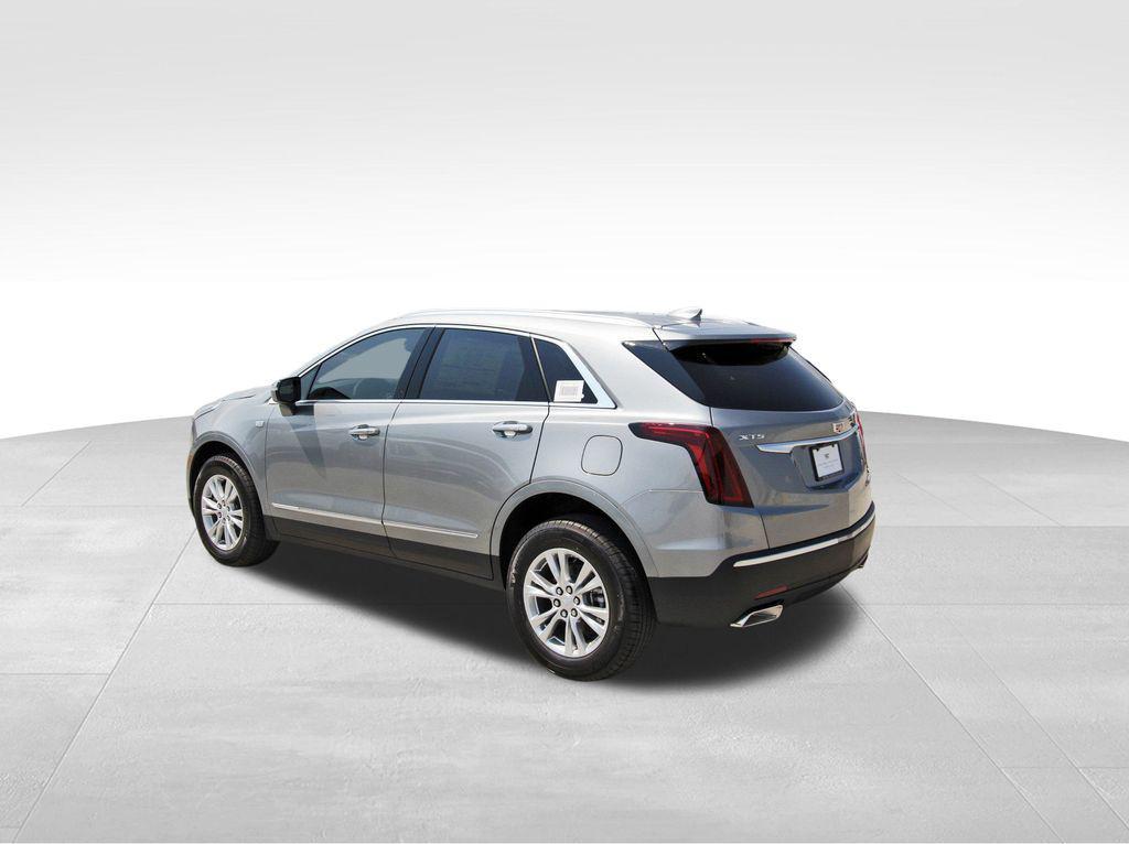 new 2025 Cadillac XT5 car, priced at $44,290