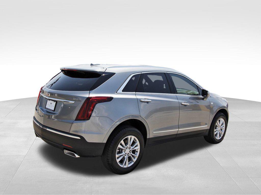 new 2025 Cadillac XT5 car, priced at $44,290