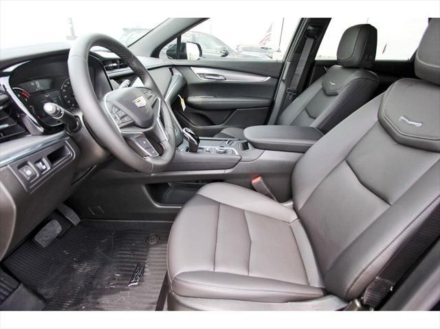 new 2025 Cadillac XT5 car, priced at $44,915