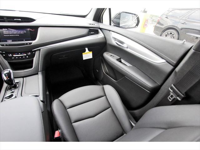 new 2025 Cadillac XT5 car, priced at $44,915