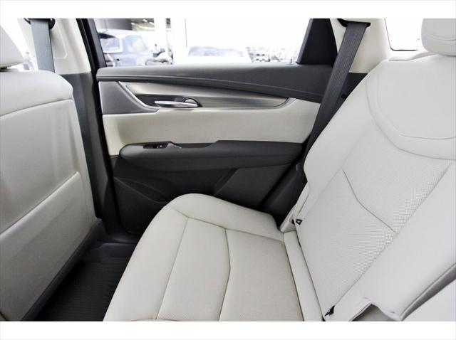 new 2025 Cadillac XT5 car, priced at $51,215