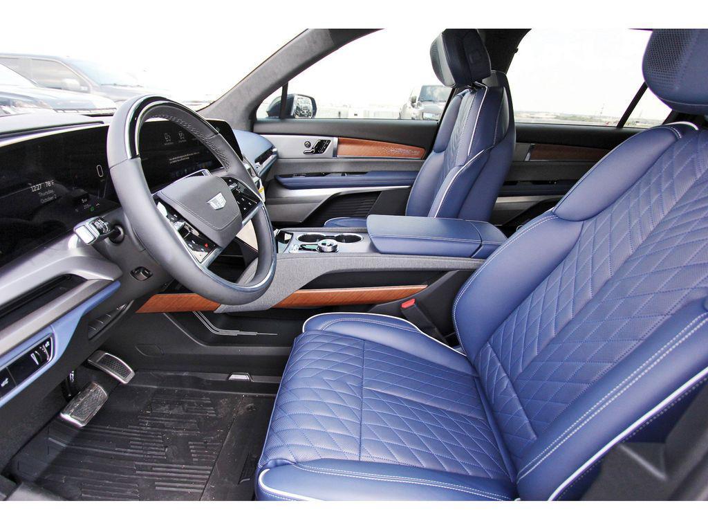 new 2026 Cadillac VISTIQ car, priced at $94,215