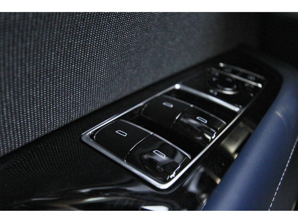 new 2026 Cadillac VISTIQ car, priced at $94,215