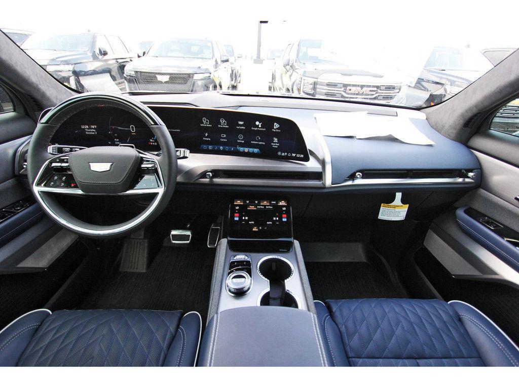 new 2026 Cadillac VISTIQ car, priced at $94,215