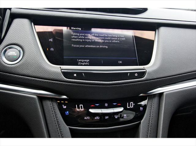 new 2025 Cadillac XT5 car, priced at $57,590