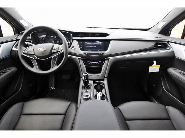 new 2025 Cadillac XT5 car, priced at $57,590