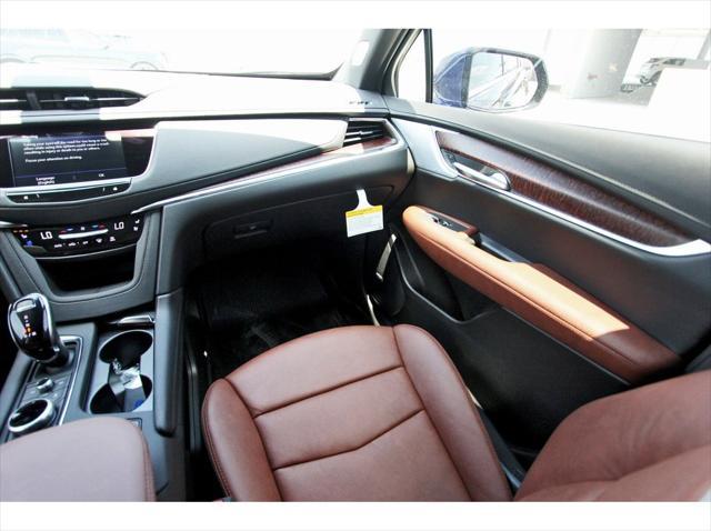 new 2025 Cadillac XT5 car, priced at $58,435