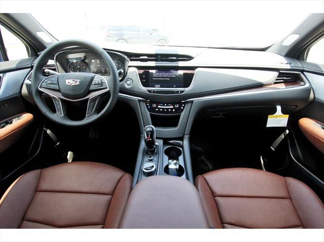 new 2025 Cadillac XT5 car, priced at $58,435