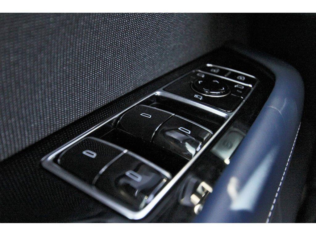 new 2026 Cadillac VISTIQ car, priced at $96,914