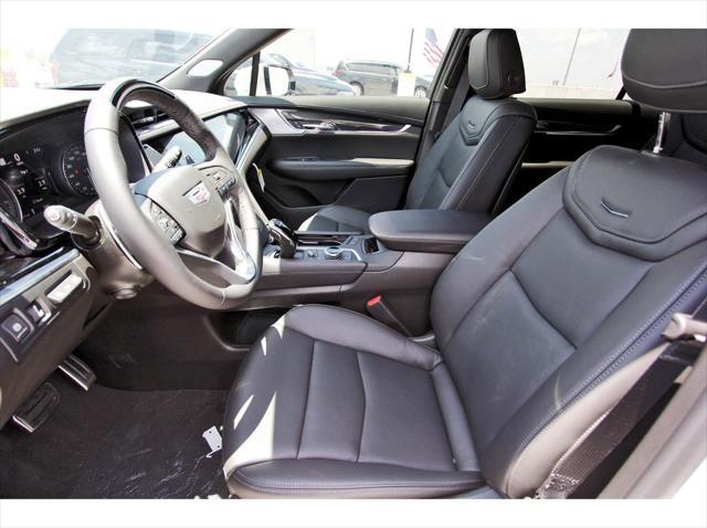 new 2025 Cadillac XT6 car, priced at $70,415