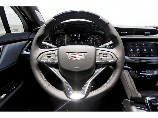 new 2025 Cadillac XT6 car, priced at $70,415