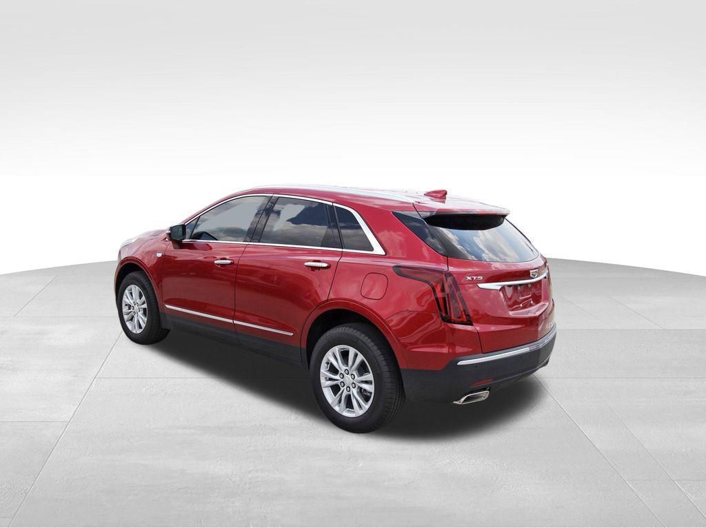 new 2025 Cadillac XT5 car, priced at $36,239