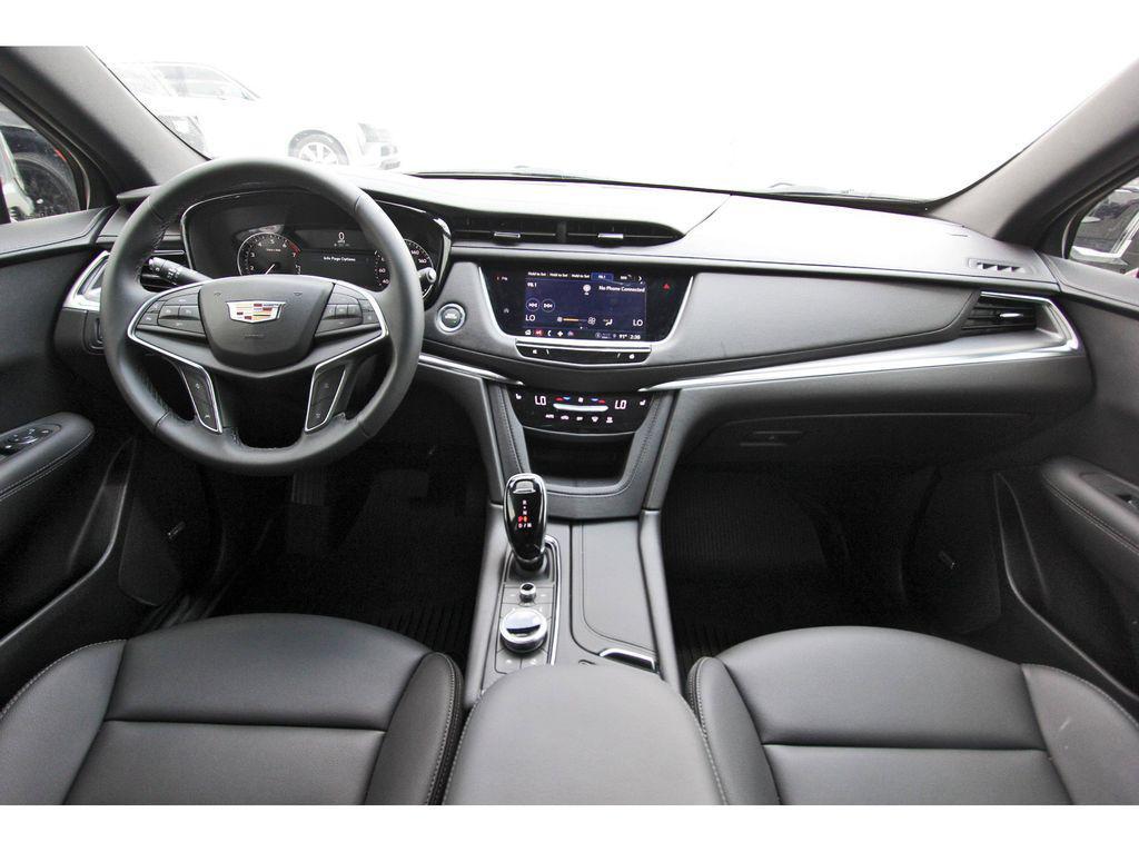 new 2025 Cadillac XT5 car, priced at $36,239