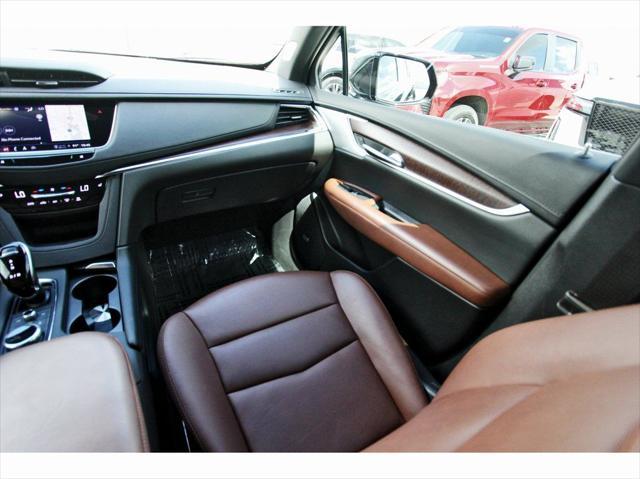 used 2022 Cadillac XT5 car, priced at $27,441