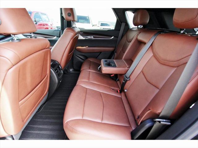 used 2022 Cadillac XT5 car, priced at $27,441