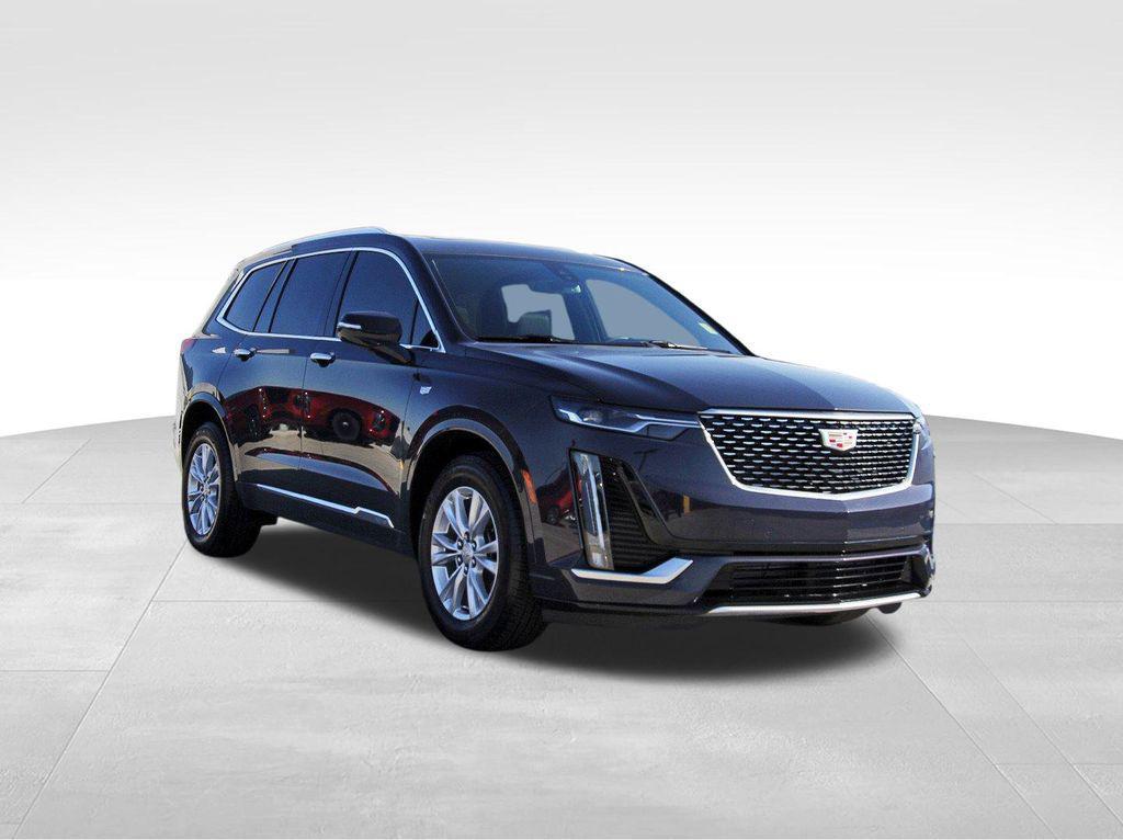 used 2025 Cadillac XT6 car, priced at $40,991