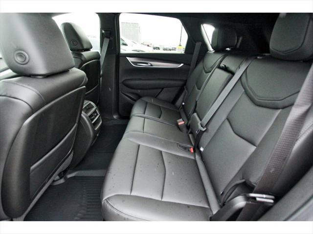 new 2025 Cadillac XT5 car, priced at $45,515