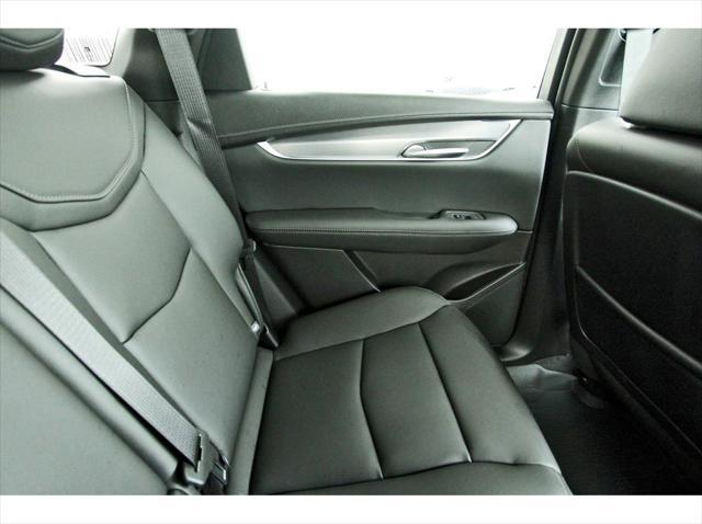 new 2025 Cadillac XT5 car, priced at $45,515