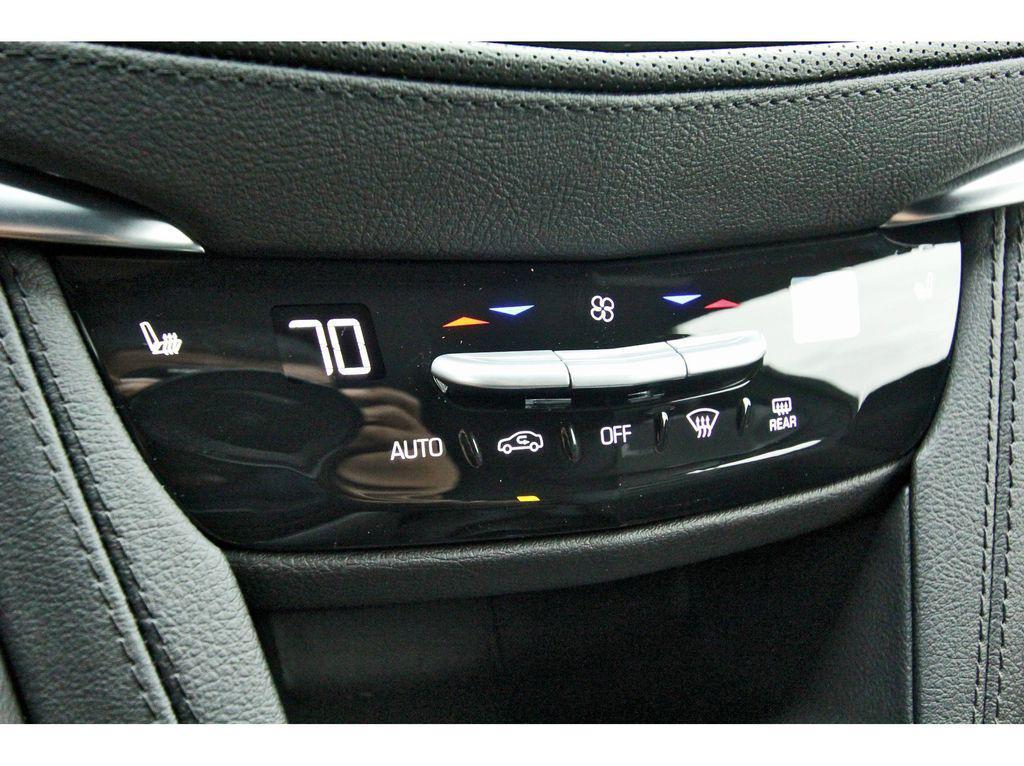new 2025 Cadillac XT5 car, priced at $47,015