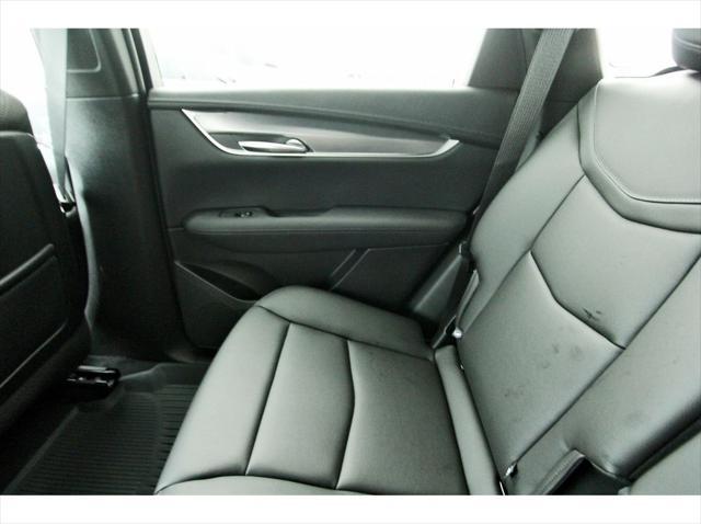 new 2025 Cadillac XT5 car, priced at $45,515
