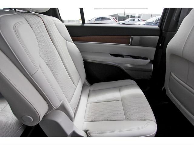 new 2026 Cadillac VISTIQ car, priced at $80,515