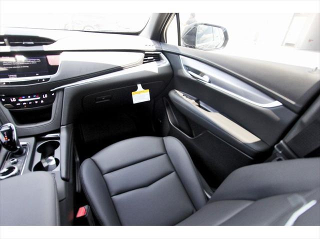 new 2025 Cadillac XT5 car, priced at $44,915