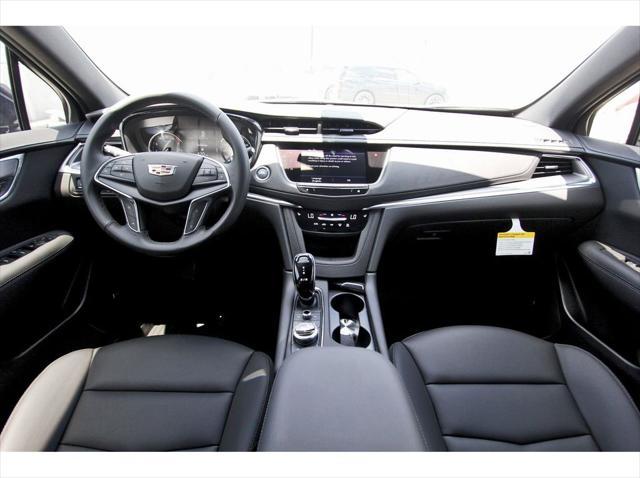 new 2025 Cadillac XT5 car, priced at $44,915