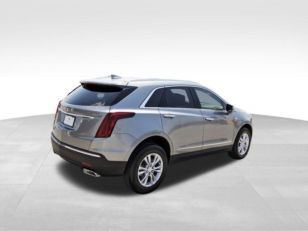 new 2025 Cadillac XT5 car, priced at $34,290