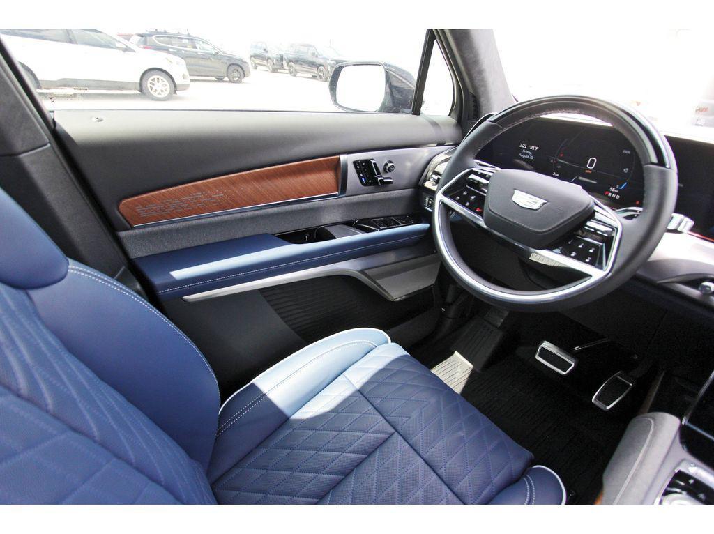 new 2026 Cadillac VISTIQ car, priced at $94,215