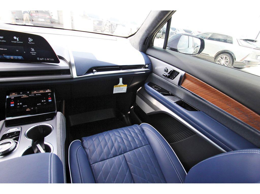new 2026 Cadillac VISTIQ car, priced at $94,215