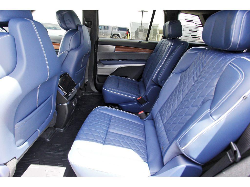 new 2026 Cadillac VISTIQ car, priced at $94,215