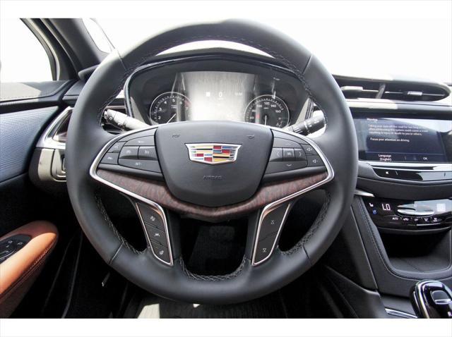 new 2025 Cadillac XT5 car, priced at $56,810