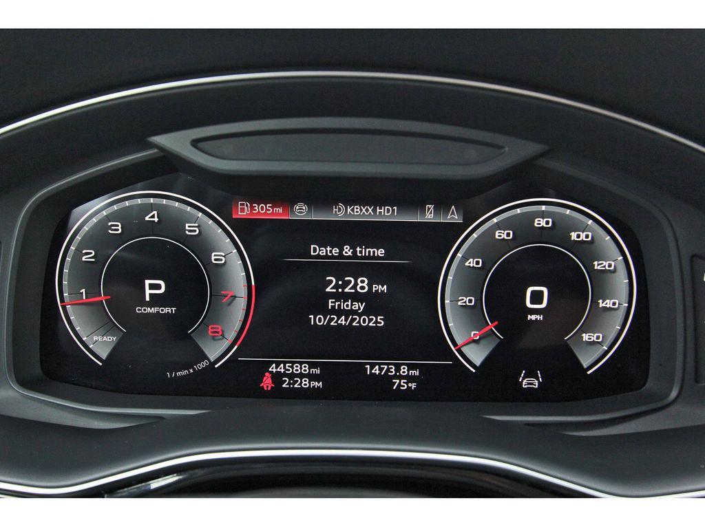 used 2024 Audi Q7 car, priced at $33,991