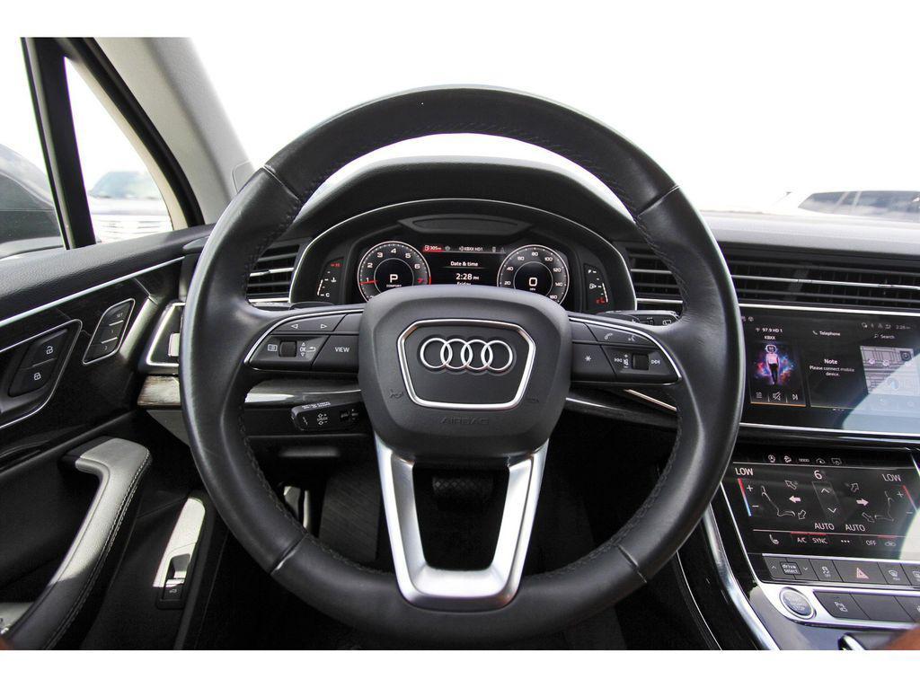 used 2024 Audi Q7 car, priced at $33,991