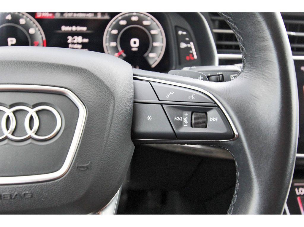 used 2024 Audi Q7 car, priced at $33,991