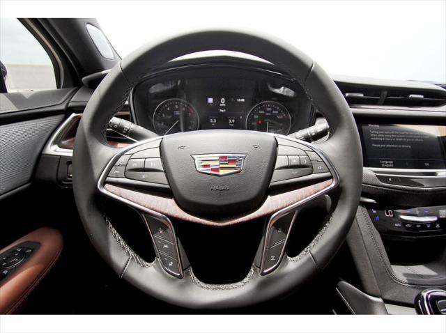 new 2025 Cadillac XT5 car, priced at $56,135