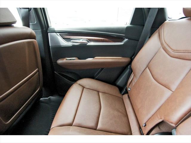 new 2025 Cadillac XT5 car, priced at $56,135