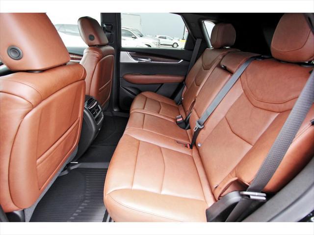 new 2025 Cadillac XT5 car, priced at $56,135