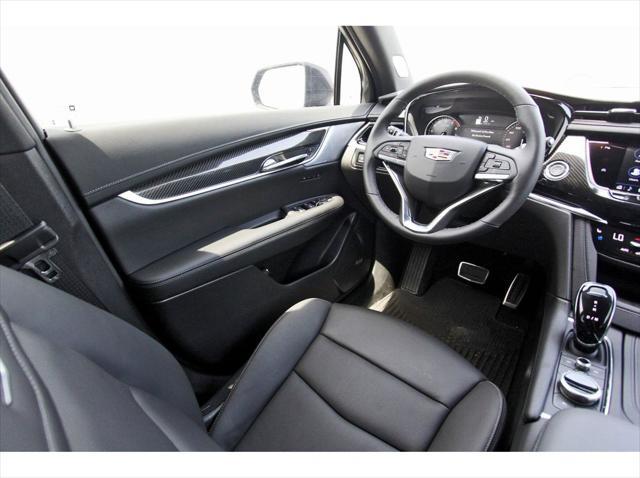new 2025 Cadillac XT6 car, priced at $65,318