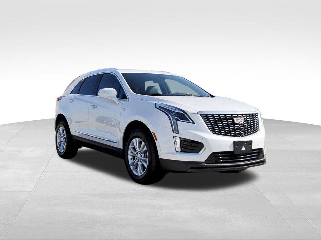 new 2025 Cadillac XT5 car, priced at $47,015
