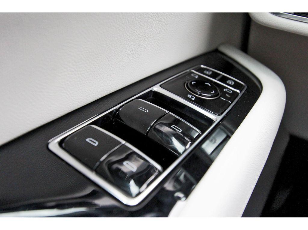 new 2026 Cadillac VISTIQ car, priced at $81,615
