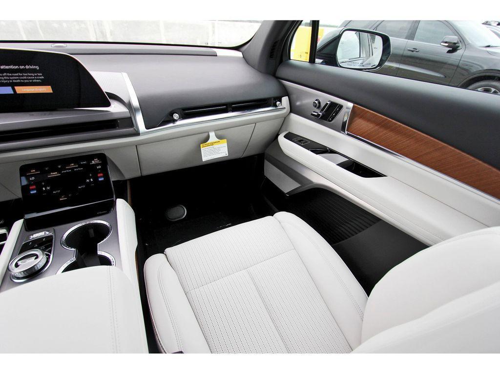 new 2026 Cadillac VISTIQ car, priced at $81,615