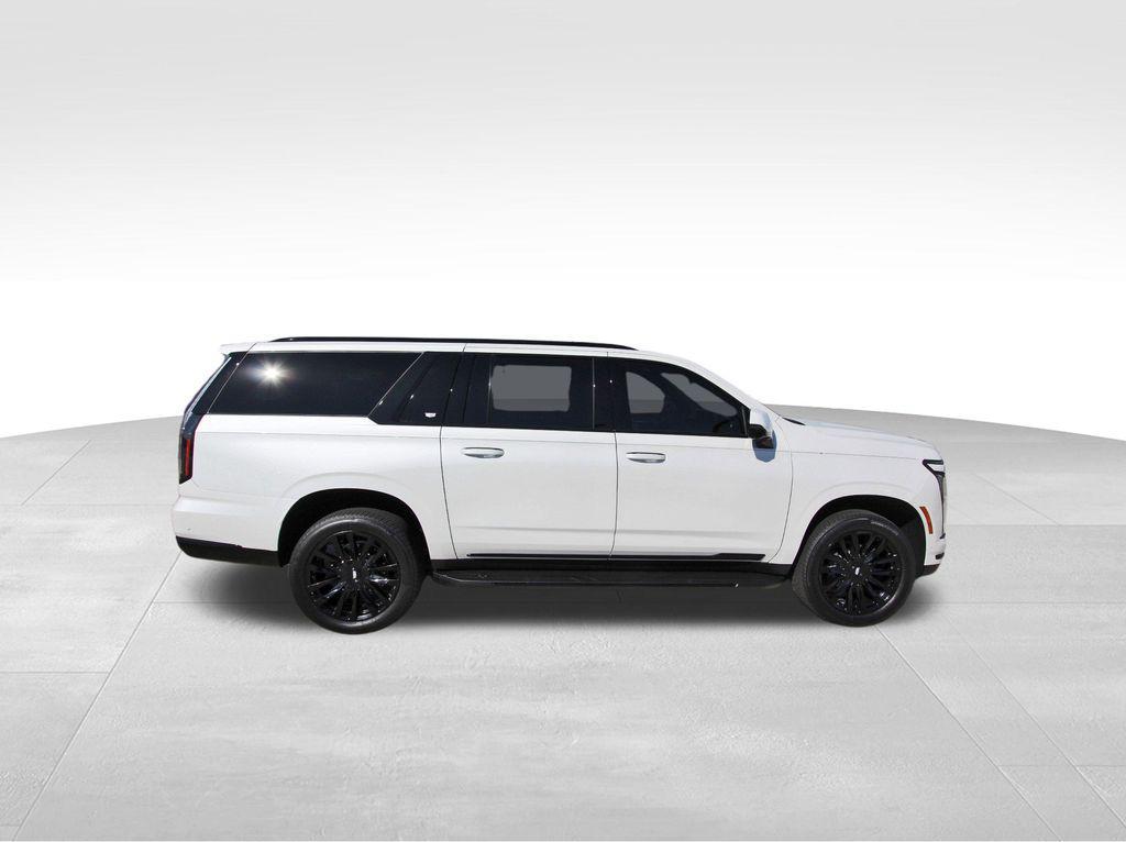 new 2025 Cadillac Escalade ESV car, priced at $95,739