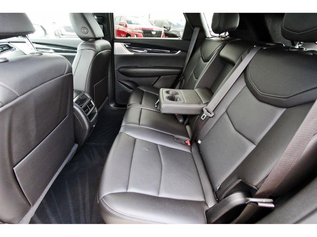 used 2023 Cadillac XT5 car, priced at $26,984
