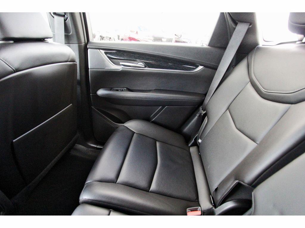 used 2023 Cadillac XT5 car, priced at $26,984