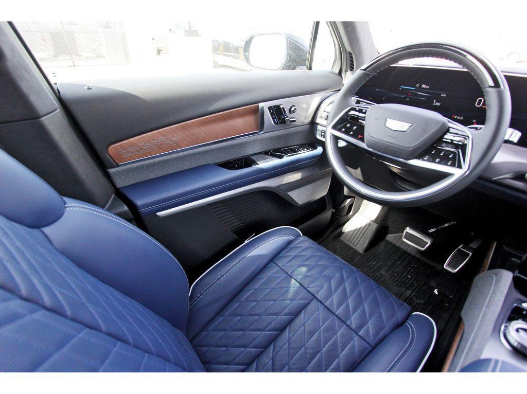 new 2026 Cadillac VISTIQ car, priced at $95,215