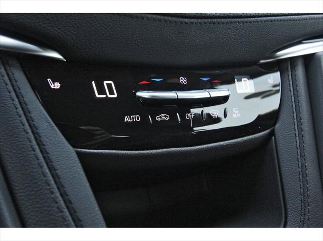 new 2025 Cadillac XT6 car, priced at $48,590