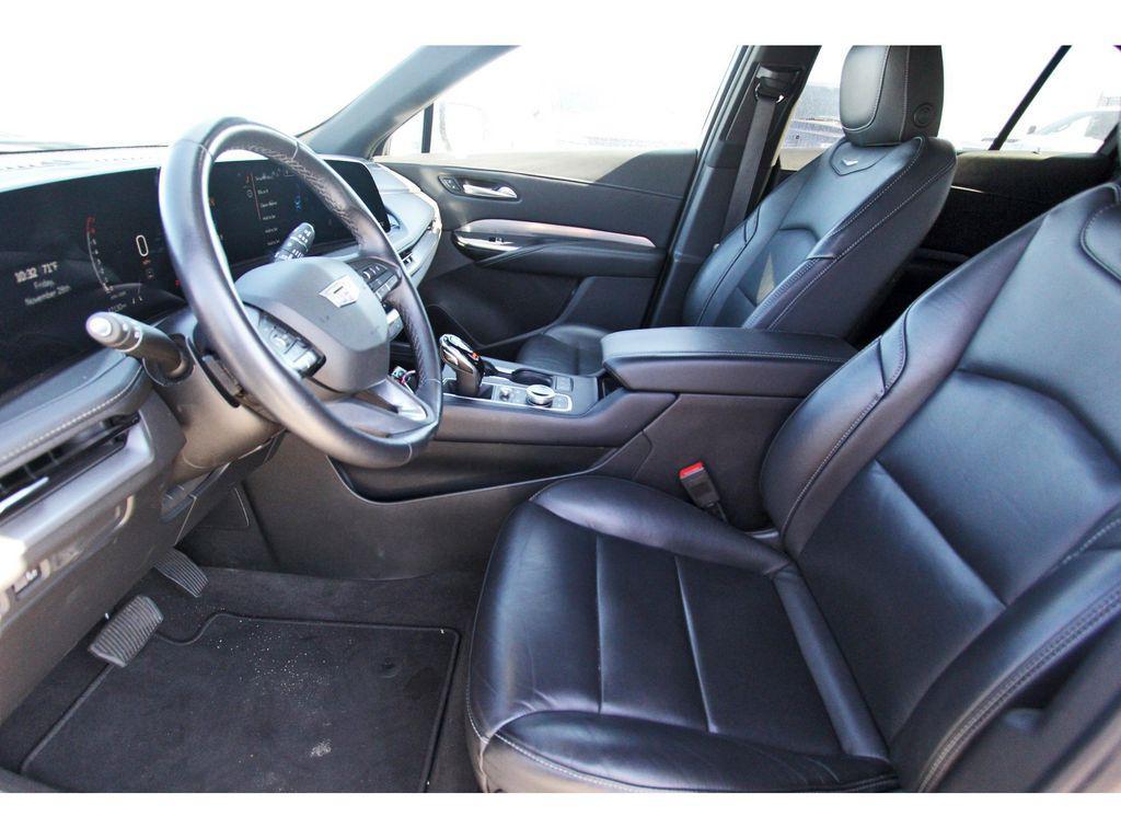 used 2024 Cadillac XT4 car, priced at $28,991