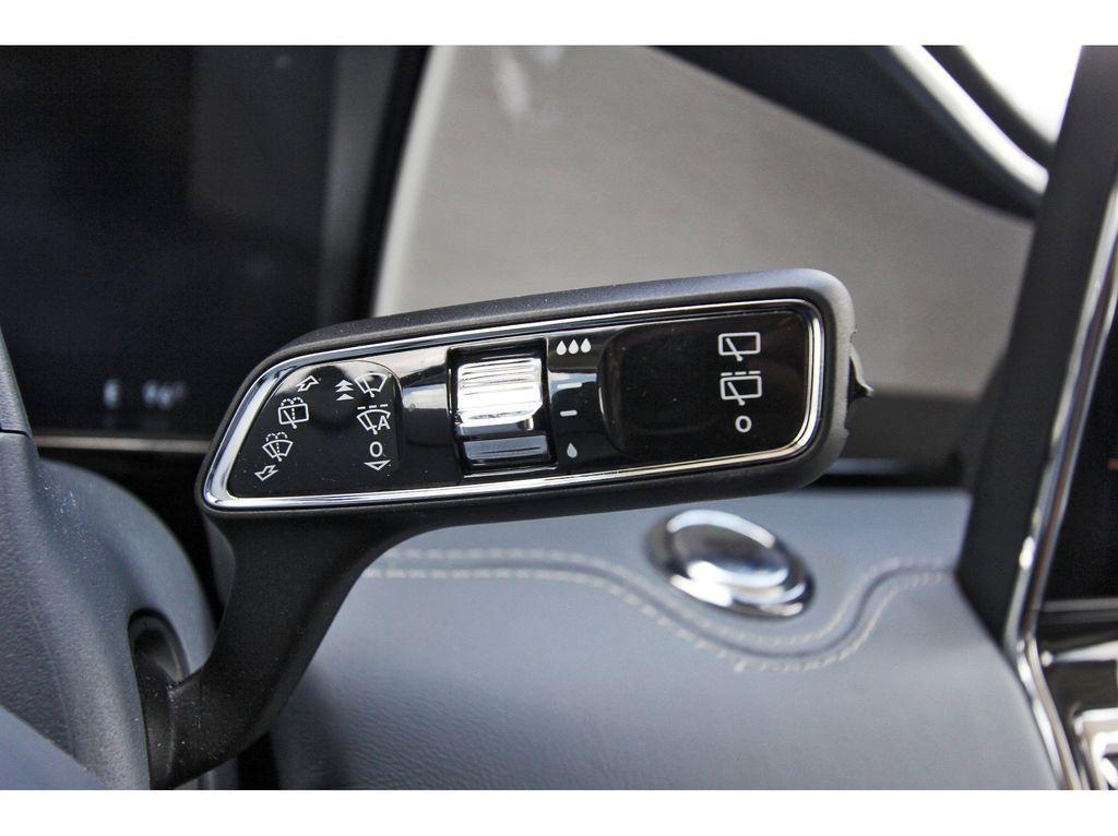 used 2023 Lincoln Navigator car, priced at $68,491